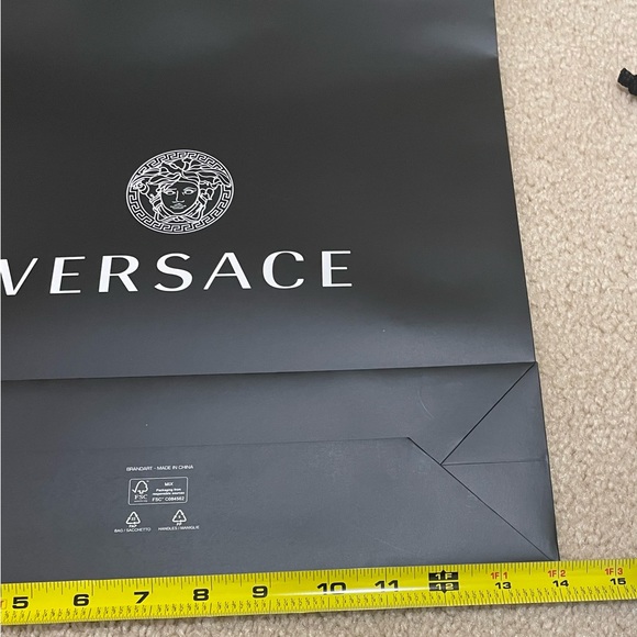 NEW! Versace black gift bag - 2 sizes - Picture 7 of 11